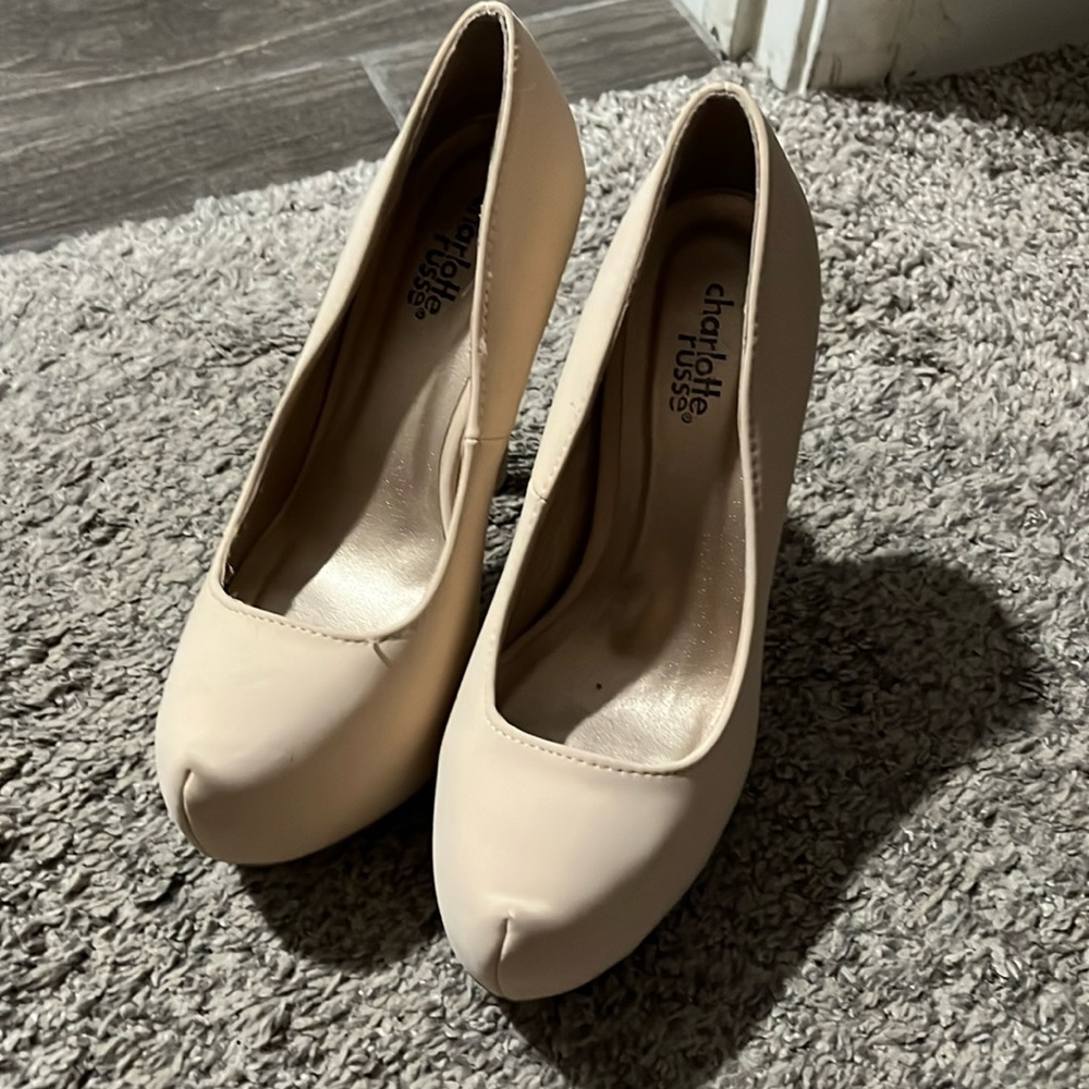 Women’s champagne colored heels